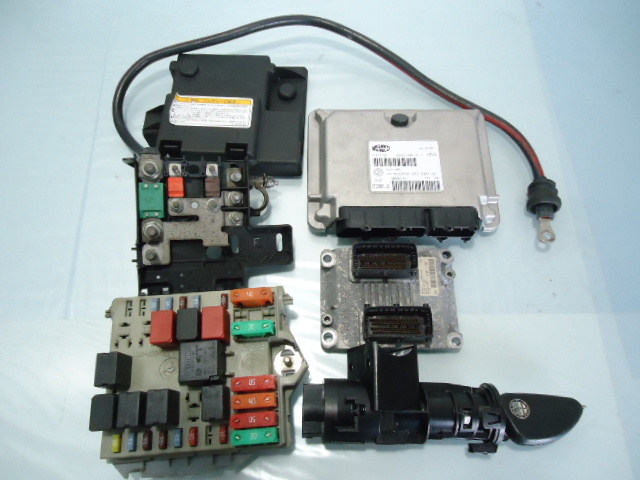 ★アルファロメオ 147 937AB エンジン コンピューター キー セット ECU 32310用 5F MT★拍卖