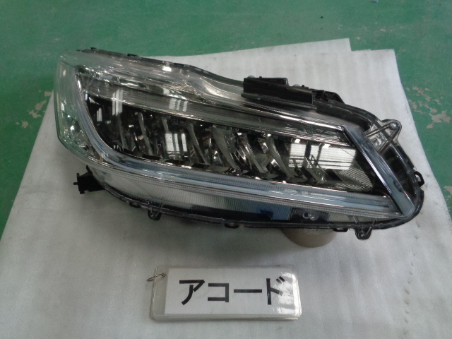 アコード GR7 右ヘッドランプユニット LED 即決 5325拍卖