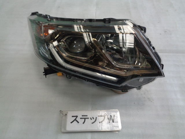 ステップワゴン RP3 右ヘッドランプユニット LED 即決 5376拍卖