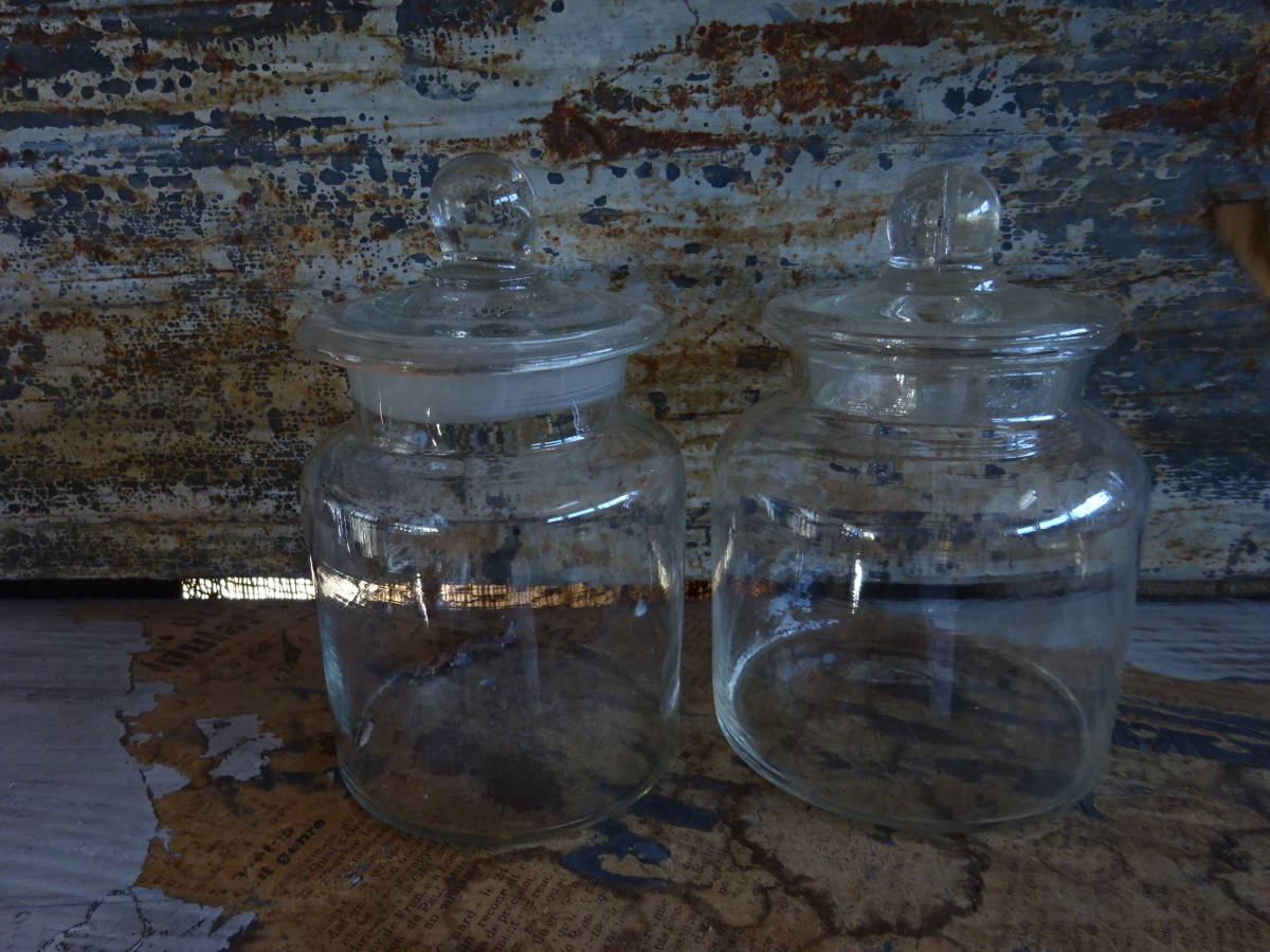 【小さな蓋付ガラス瓶2個】キャンディポット漬物カフェ古道具アンティーク猫瓶駄菓子屋米櫃インテリアガーデニング観葉植物ドライフラワー拍卖