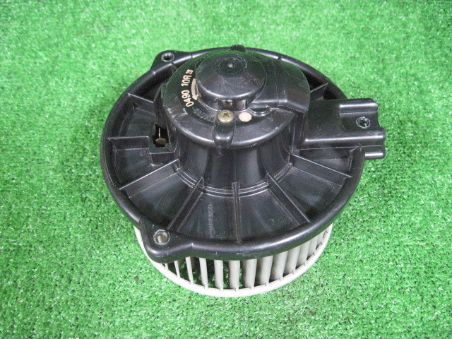 トヨタ ターセル EL55 ブロアファンモーター / ヒーターモーター 中古 194000-0490 作動確認済み 210462拍卖