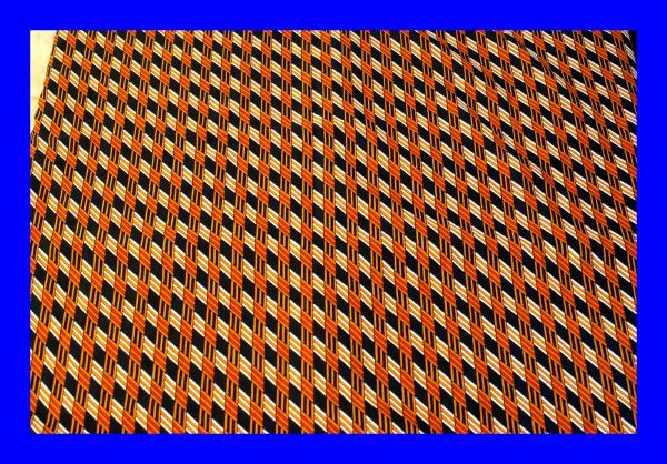 ○美品 大判 ポリエステル100% スカーフ 柄物 オレンジ ブラック拍卖