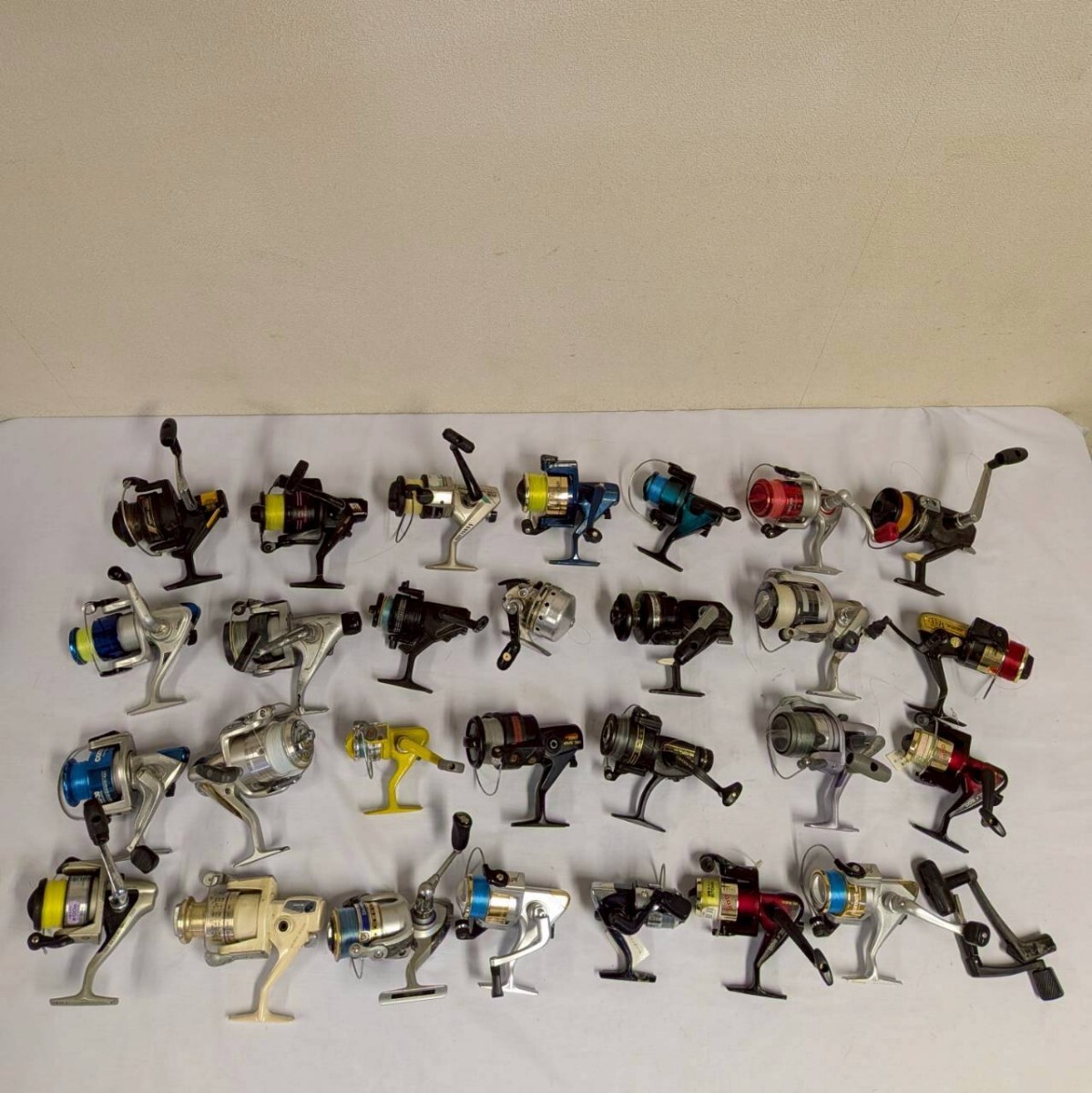 ウ0407 リール まとめ 大量 セット スピニングリール Daiwa ダイワ SHIMANO シマノ RYOBI リョービ mi-con 釣具 海釣り フィッシング拍卖
