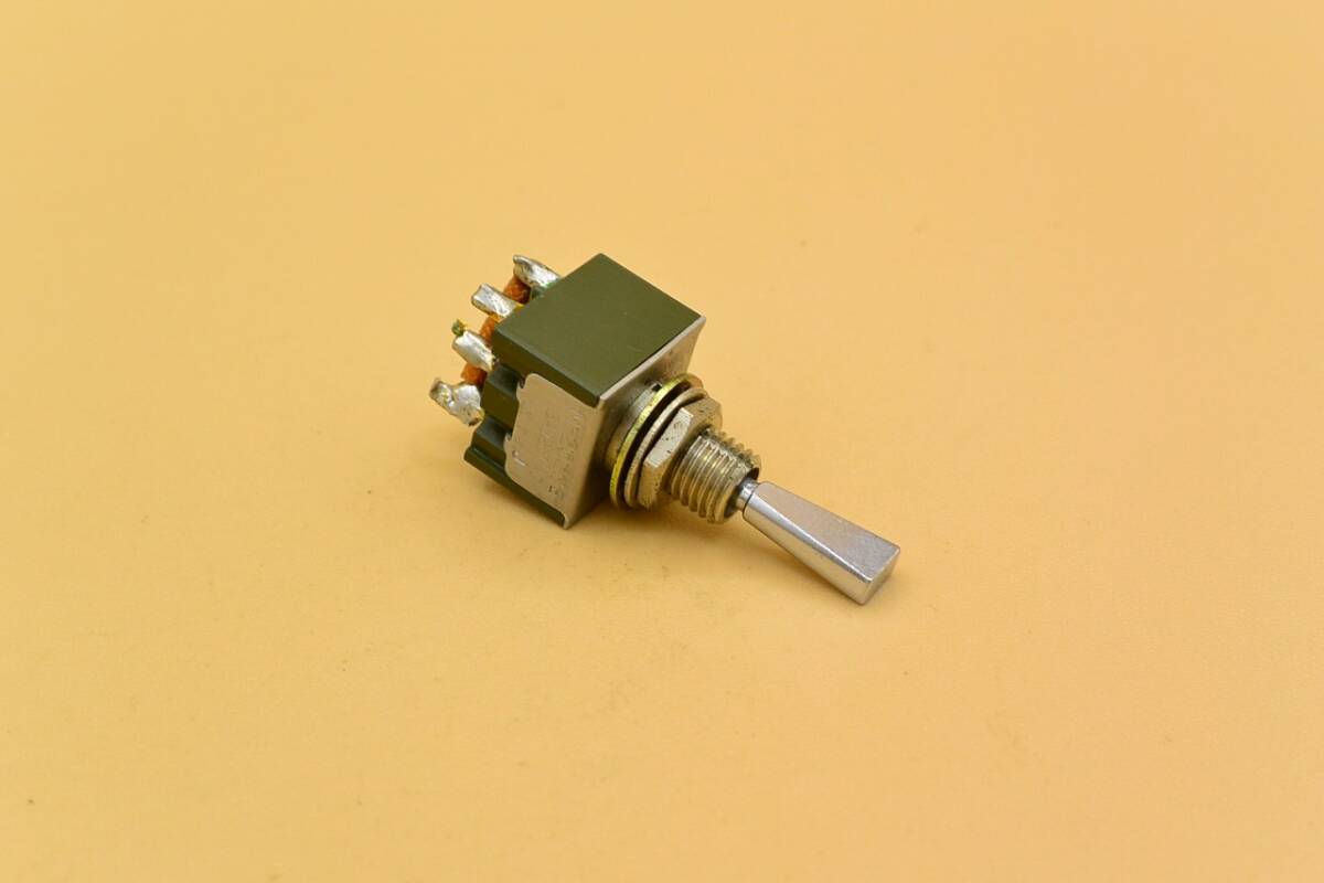 YAMAHA ミニトグルスイッチ SC700/800/1000/1200 1970年代後半 Mini Toggle Switch ヤマハ クリーニング(清掃)済み! #6D713拍卖