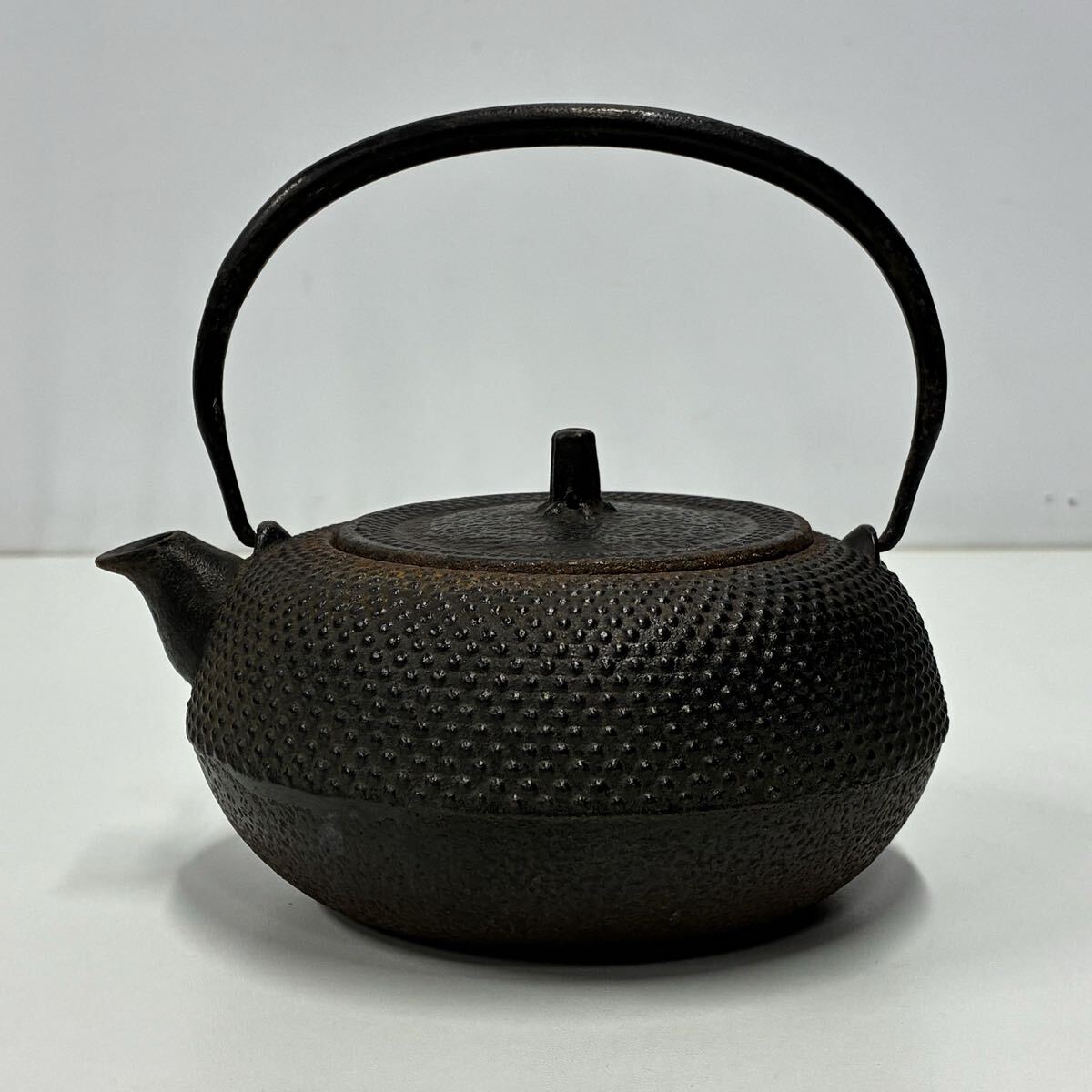南部鉄器 鉄瓶 あられ文様 直径13cm 茶道具 急須拍卖