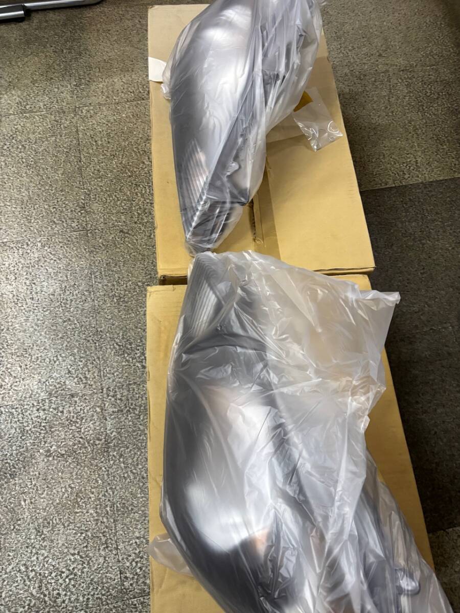 ホンダ純正 フィットRS 後期 (GE8) HIDヘッドライト 左右Set 元箱入りの新品になります。拍卖