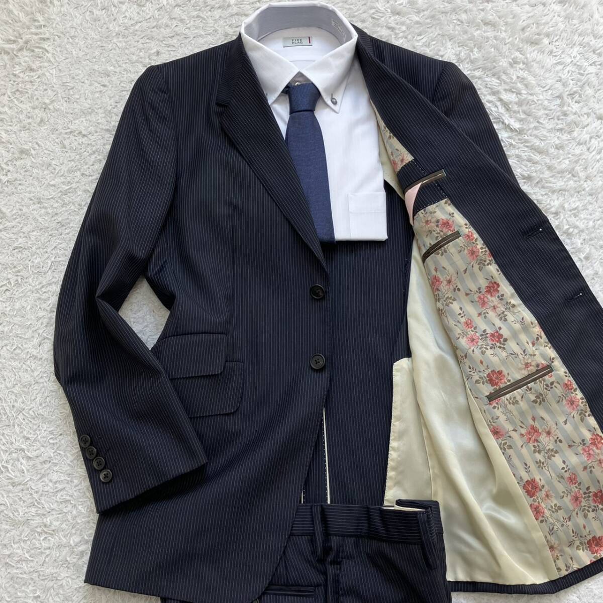 極美品!!ポールスミス Paul Smith セットアップ スーツ テーラードジャケット ウール 裏地花柄 メンズ ビジネス 通勤 ネイビー 紺 170 M拍卖
