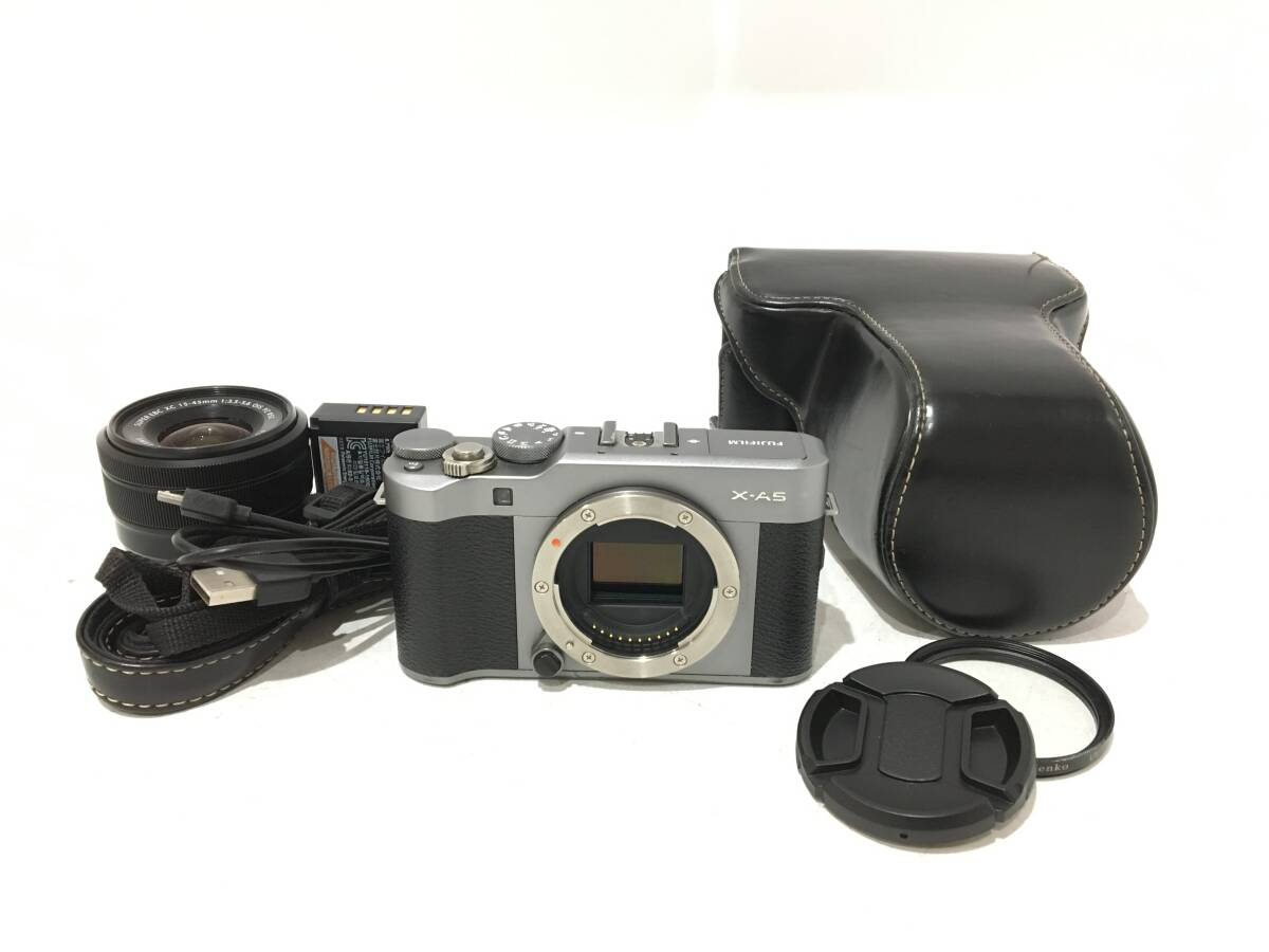 ★ FUJIFILM X-A5 + XC 15-45mm 1:3.5-5.6 OIS ★ 通電確認済 ミラーレス一眼カメラ レンズセット バッテリー ケース フジフィルム拍卖