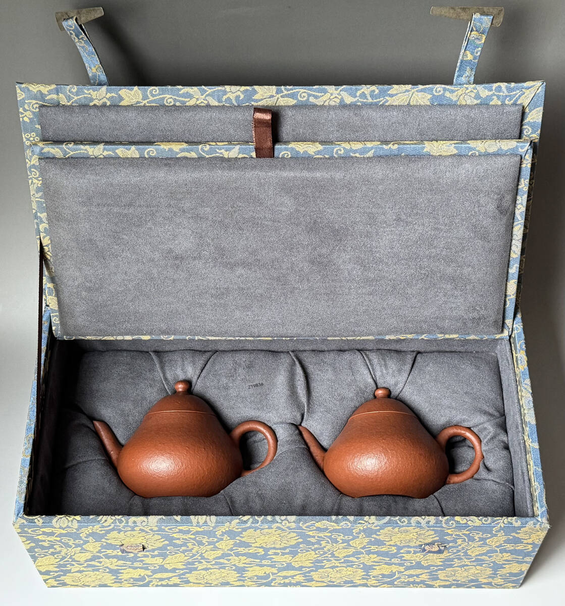 古陶芸 紫砂壷 清時代 【孟臣】 作 「思亭壺一対」 朱泥 煎茶 急須 茶道具 唐物 時代物 茶器 容量120cc LT-2604127拍卖
