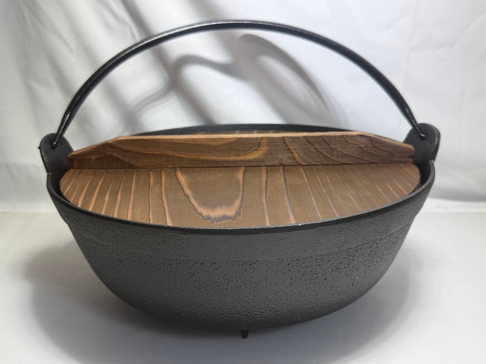 【未使用】鳳文堂 南部鉄器 すき焼き鍋 鉄鍋 ツル付 木蓋 栞・検査証有 鉄分補給 貧血予防拍卖