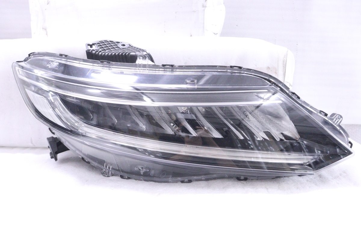 38-1709★【値下】美品★後期 LED FR4 ジェイド★右ヘッドライト STANLEY W4526 打刻:J3 ASSY ブラック 純正★ホンダ (RO)拍卖