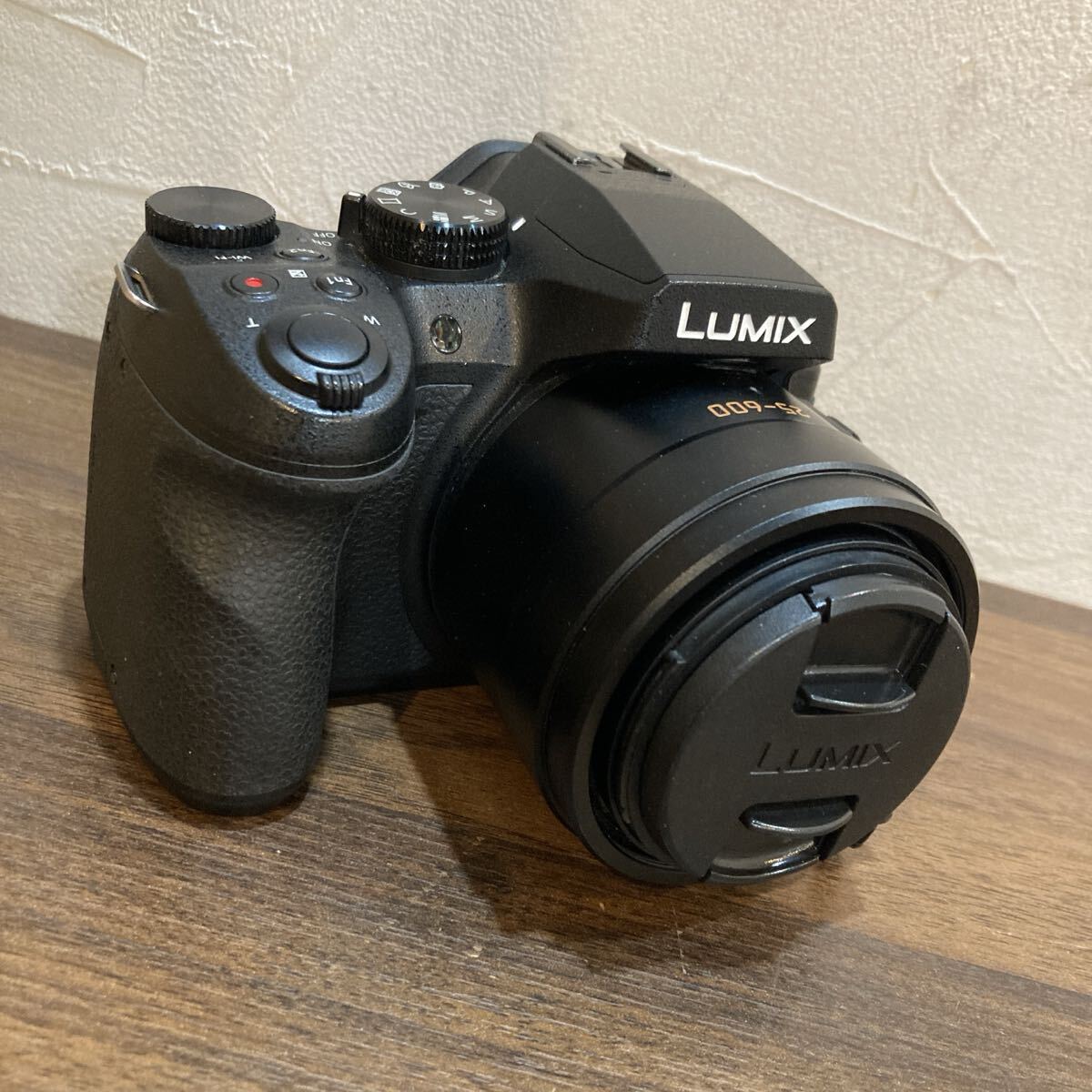 Panasonic Lumix DMC -FZ300 4K対応、光学24倍ライカレンズ、防滴+防塵 【15289】(4)拍卖