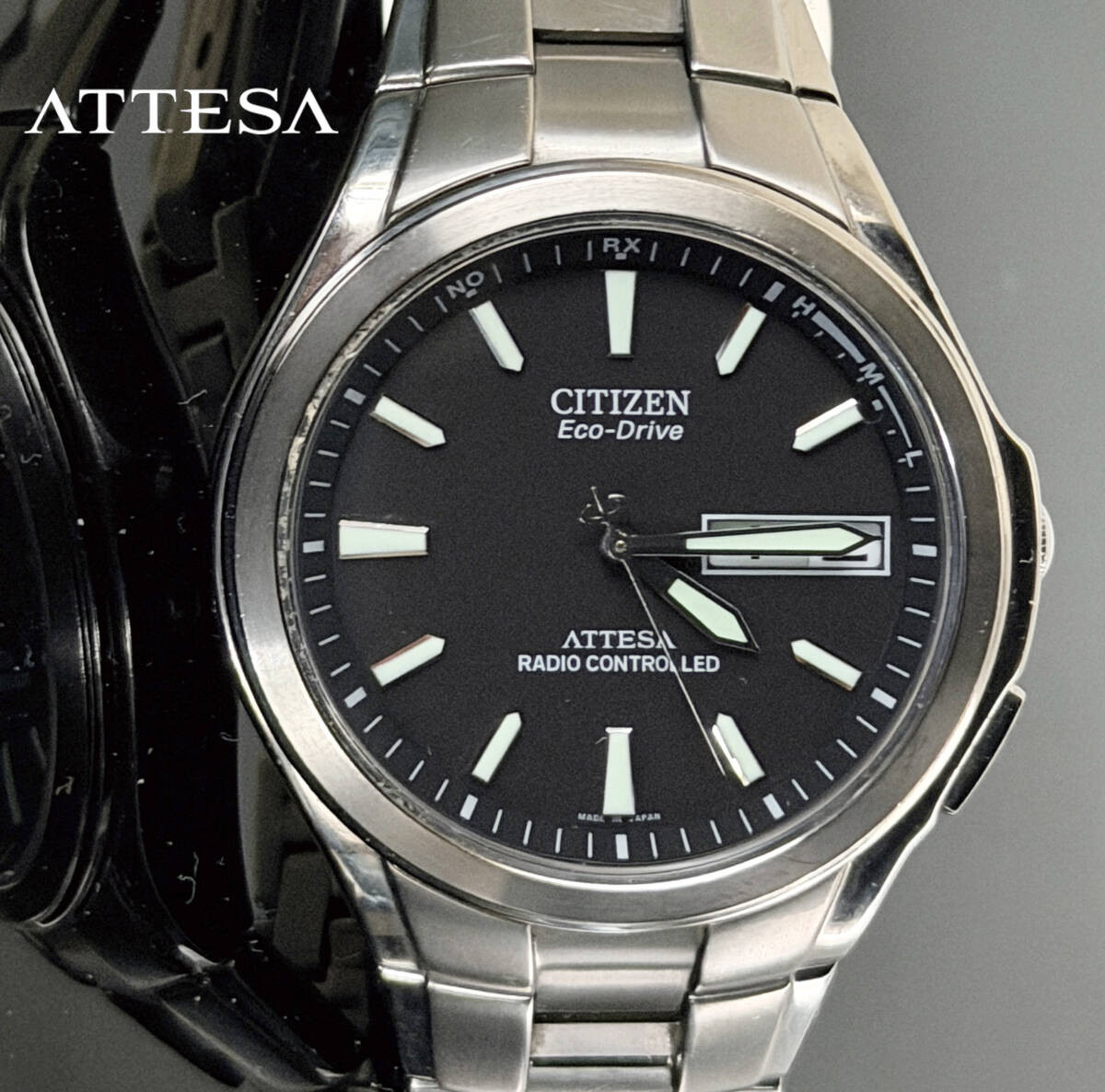 稼働品美品CITIZEN シチズン ATTESA アテッサ H100-T010431 腕時計 電波ソーラー 3針 カレンダーDate ブラック文字盤 チタニウム拍卖