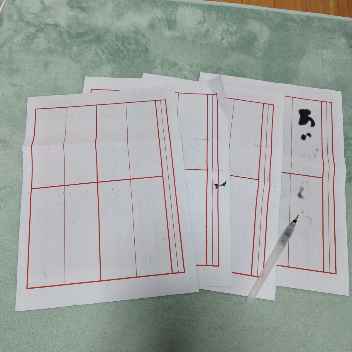 水書き書道半紙 練習用 水筆付き 墨汁不要 繰り返し使える 4枚 片付け簡単拍卖