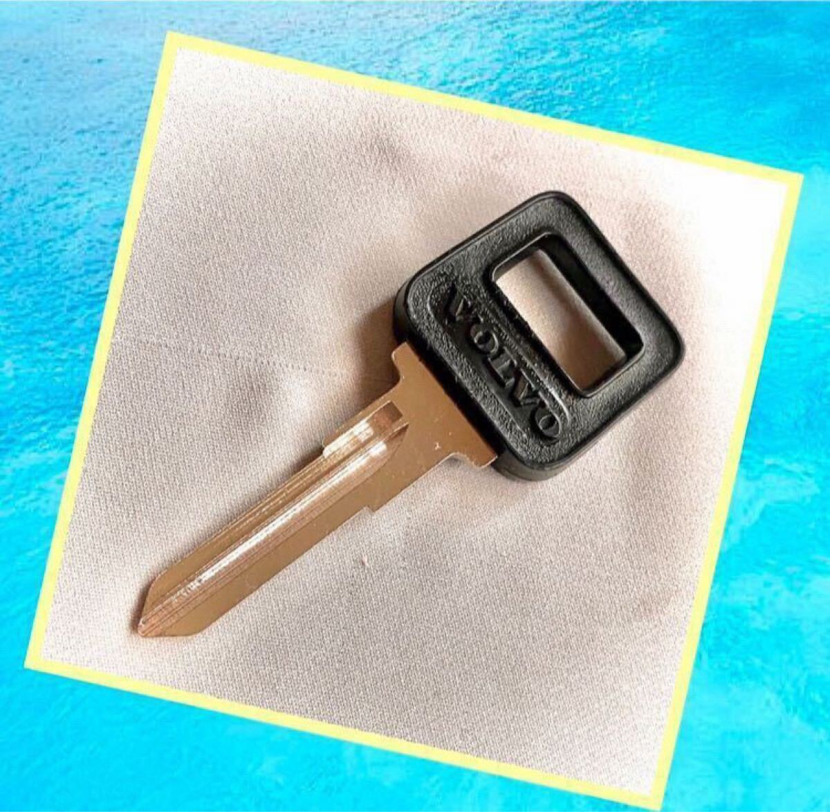 ボルボ240 ブランクキー 新品 社外( リプロ)品 ☆ 送料無料 ☆ VOLVO 240 244 245 ボルボ 740 940 にも スペアキー ②拍卖