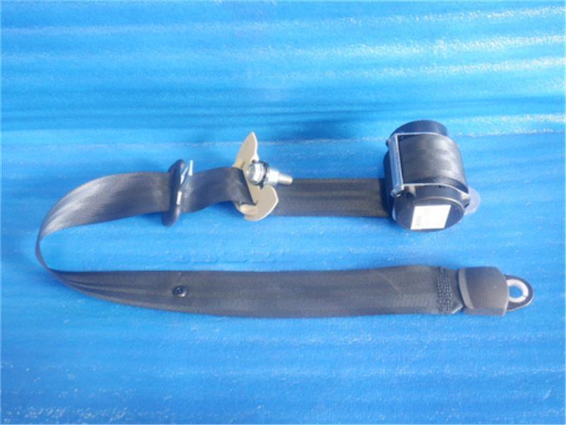 三菱 純正 デリカD5 《 CV1W 》 リアシートベルト P10700-25005137拍卖
