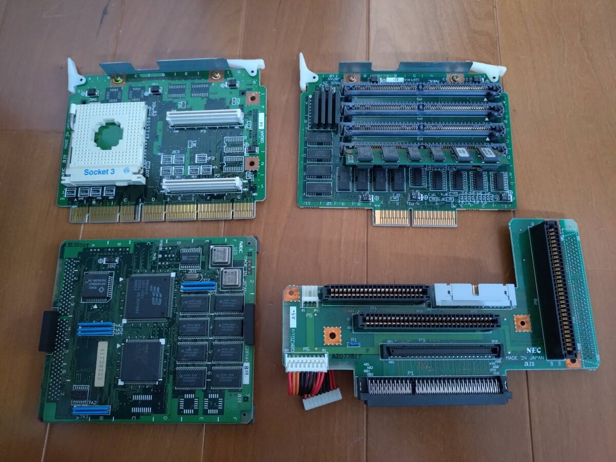 【ジャンク】PC-9821As2? 各種パーツ(CPUボード、メモリボード、グラフィクスボード?、コネクタ部分)拍卖