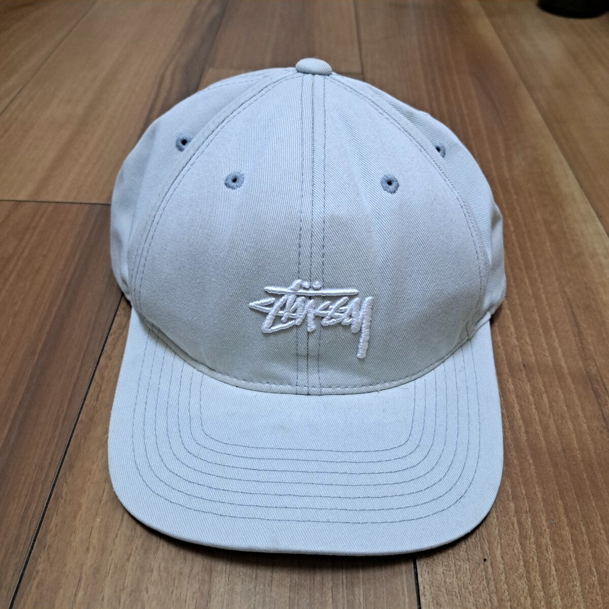 STUSSY ロゴキャップ グレー ステューシー 帽子 スケート supreme シュプリーム等好きな方拍卖