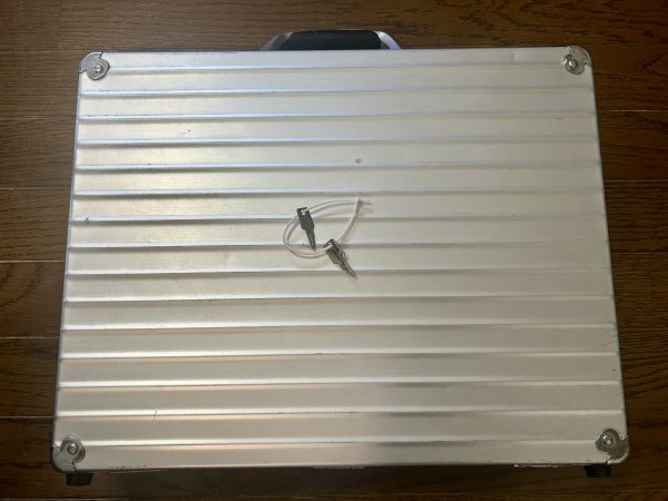 RIMOWAクラシック? アンティーク アタッシュケース 青ロゴ拍卖