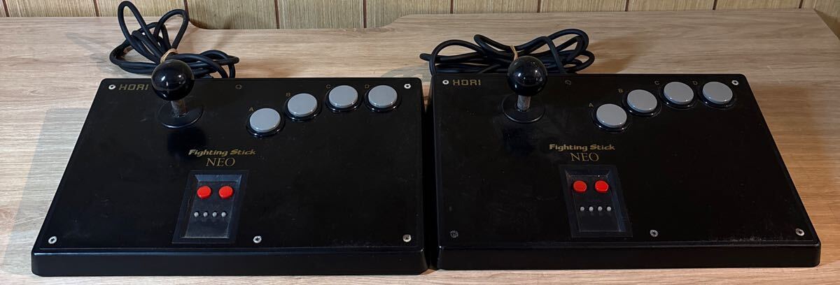 HORI Fighting Stick NEO アーケードスティック レトロ 格ゲー用 ホリ ファイティングスティック 2台セット ジャンク品拍卖