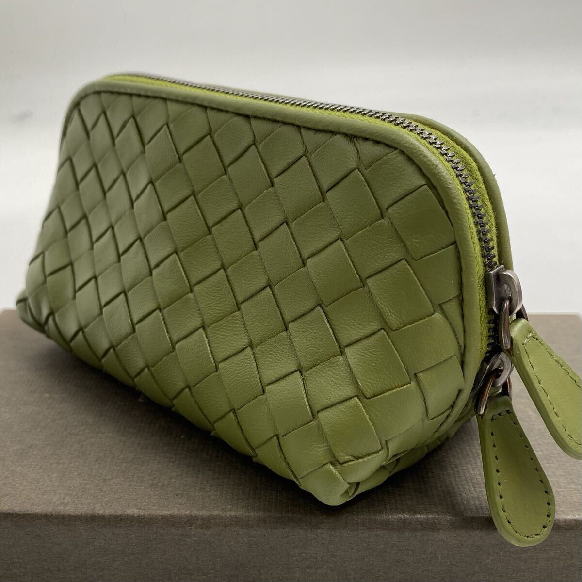 【ほぼ極美品】BOTTEGA VENETA ボッテガヴェネタ イントレチャート ミニポーチ 小物入れ マルチケース レザー グリーン 924拍卖