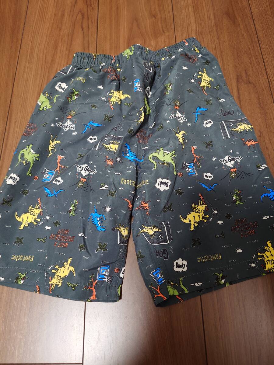 KIDS FORET キッズフォーレ キッズ ボーイズ スイムパンツ 水着 恐竜柄 ブラック 130サイズ 丸高衣料 美品拍卖