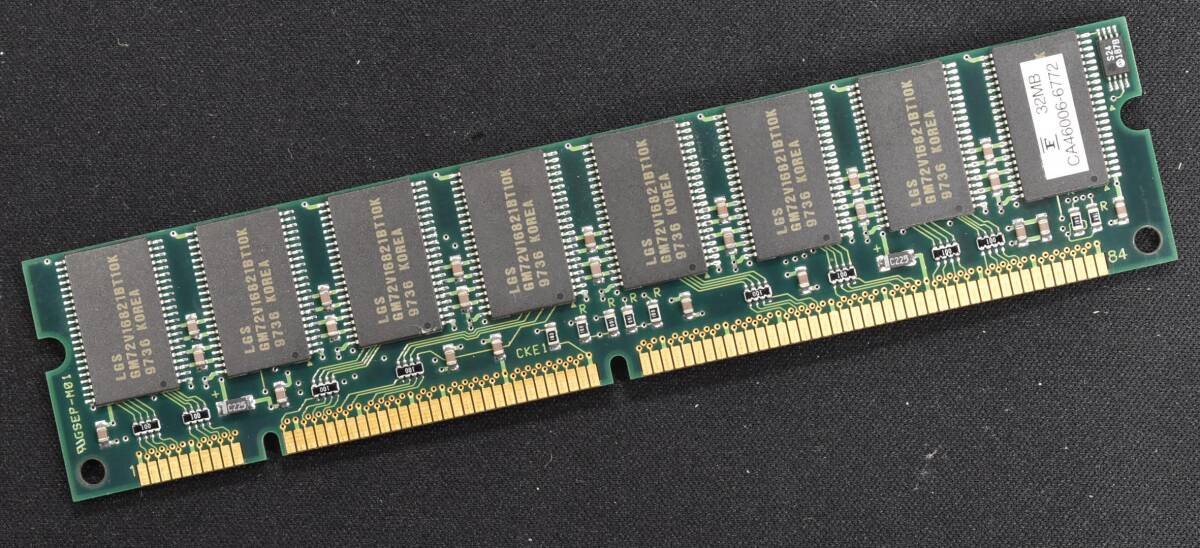 32M PC66 SDRAM 168pin non-ECC Unbuffered DIMM (16chip 両面実装) 汎用デスクトップ向けメモリー LG GMM2644233BLTG-10K(管:SA7149拍卖