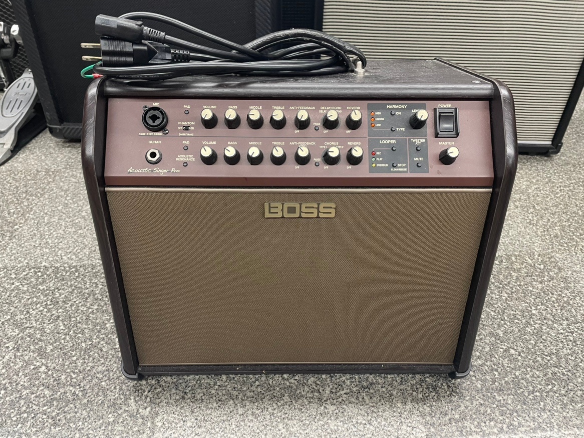 中古BOSS ボス ACS-PRO Acoustic Singer Pro 定格出力120W アコースティックギター用アンプ☆動作問題なし☆拍卖