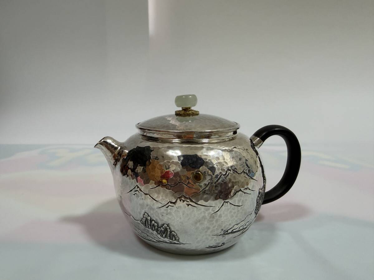 時代 純銀製 浄益造 山水図彫 玉石摘 急須 工芸品 古美術品 銀瓶 煎茶道具拍卖