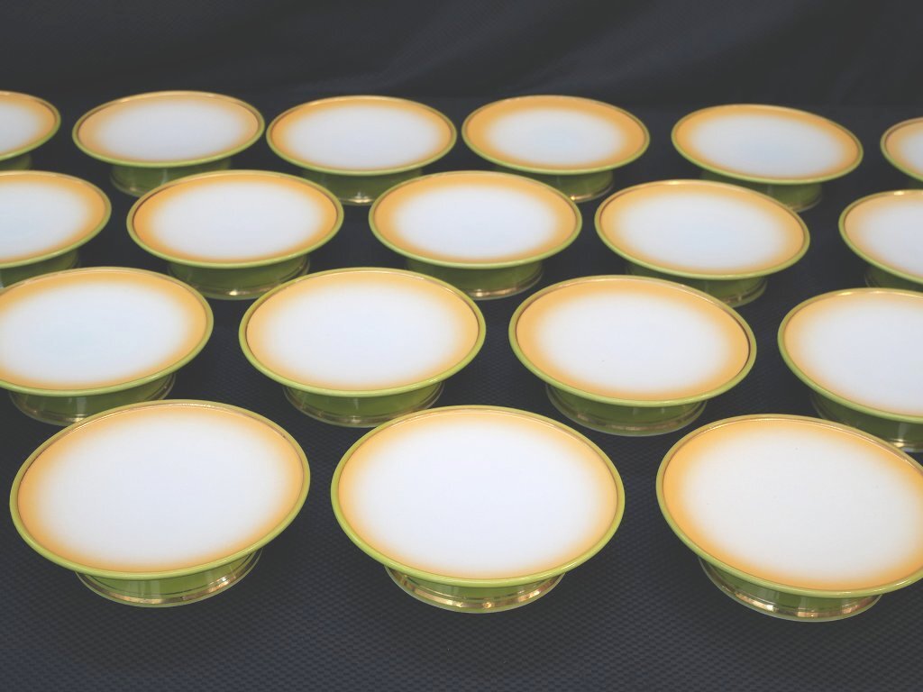 Y132Yちょる【高級和食器】有田焼 華山 金彩高台盛り皿 陶器製 24枚 料亭 割烹料理屋 和会食 旅館 懐石 レストラン 飲食店 インバウンド拍卖