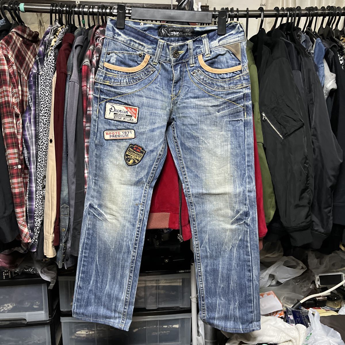 RED PEPPER デニムパンツ ワッペン ダメージ加工拍卖