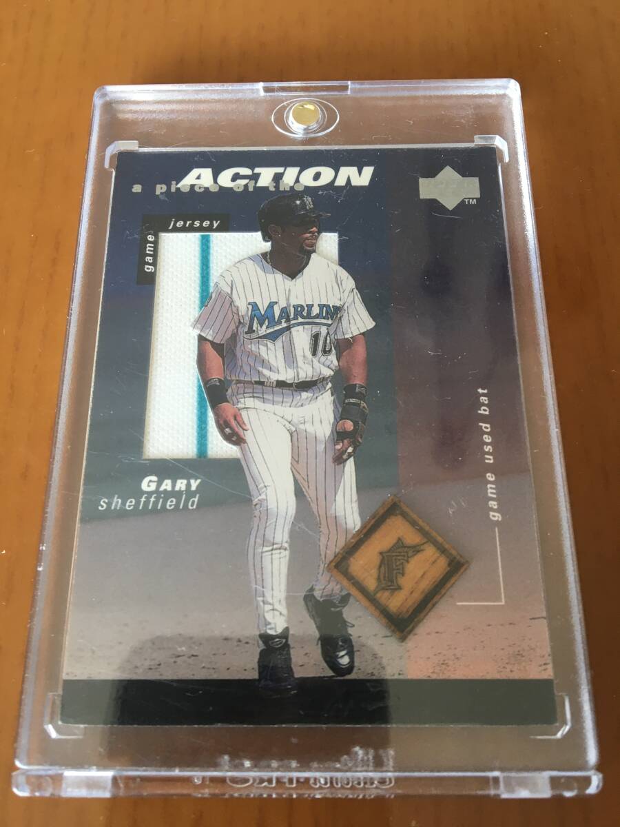 【デザイン秀逸】【Gary Sheffield/MLB通算2689H,509HR,1676RBI】 1998 UD a piece of action (game jersey, game used bat)拍卖