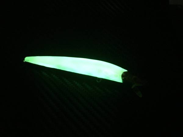 世界最強!蓄光・夜光顔料 パウダー N夜光「 ルミノーバ 」Luminova S-Fine3 10g エアブラシ対応 粒度3μm 塗料に 定形郵便送料込拍卖