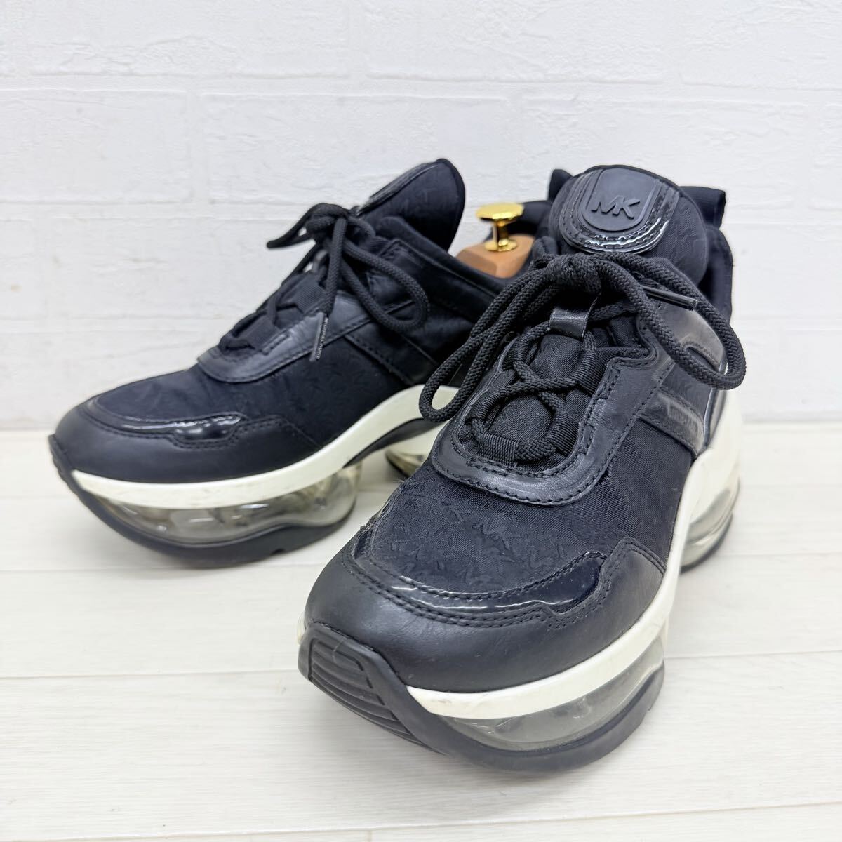 2059◇ Michael Kors マイケルコース スニーカー ブラック シューズ サイズ22E レディース 厚底拍卖