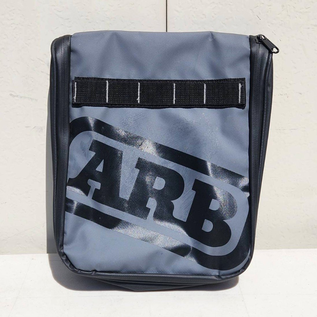 【訳あり・カガミ割れ・中古展示品】ARB トラベルバッグ ARB4209 廃盤モデル アウトドア拍卖