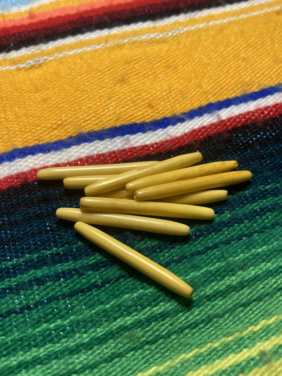 バッファローホーンビーズ アンティック4mm幅 3.75cm長 10個入り拍卖