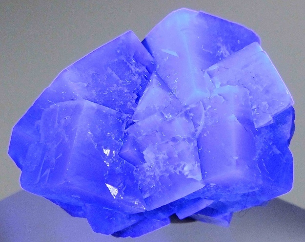 ☆☆ フローライト 蛍石 (強蛍光) <イギリス> UK180 ☆☆拍卖