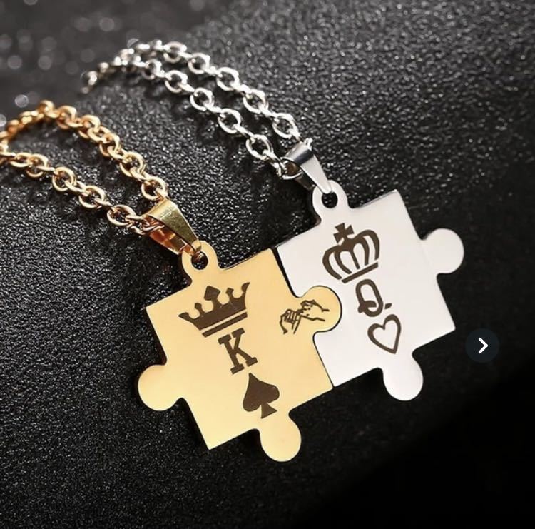 キングクイーンステッチカップルペアペンダントネックレス拍卖