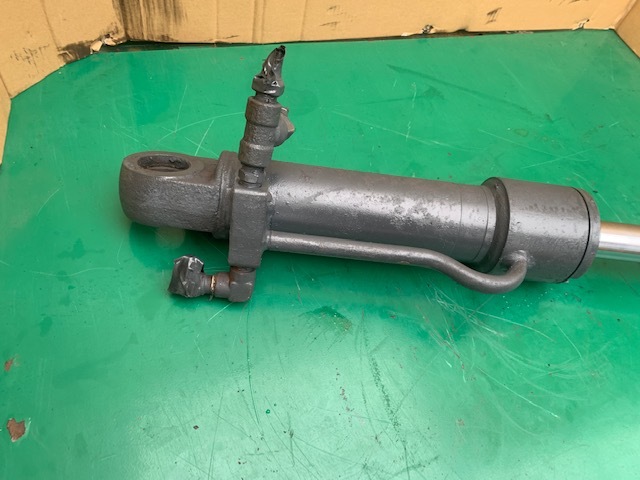 シリンダー 油圧シリンダー 長さ:約775mm (36)拍卖