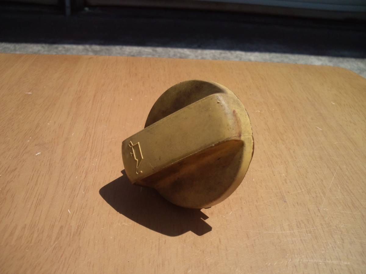 〇【中古品】GH-FB207 SAAB 9-3 エステート エンジンオイルキャップ拍卖