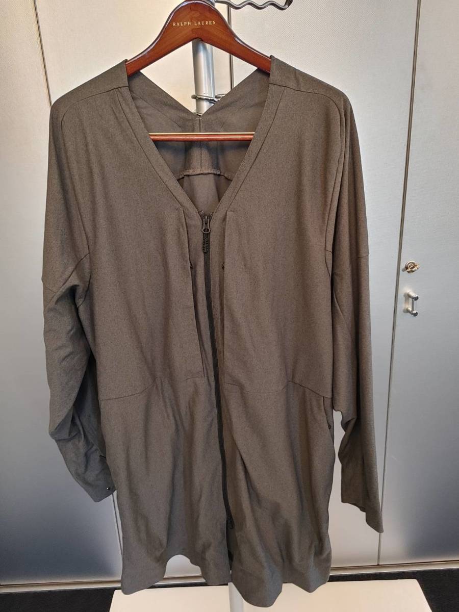 ★アディダス ADIDAS DV1069 ロゴ プリント ジャケット グレー系拍卖