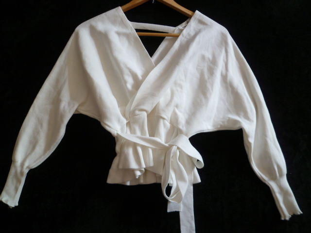 LIPS/リップス△白前後カシュクール両Vネックウエストリボンドルマンニット/B系Bガールホワイトぺプラム△T416拍卖