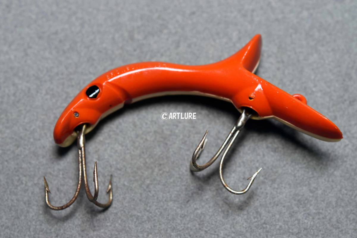 SHURBITE ,,SHE-DEVIL,,THE SPORTMAM'SCO,.ILLINOIS,USA C1949 OLD LURE.3007/8INCH 面白珍品蒐集家向け、拍卖