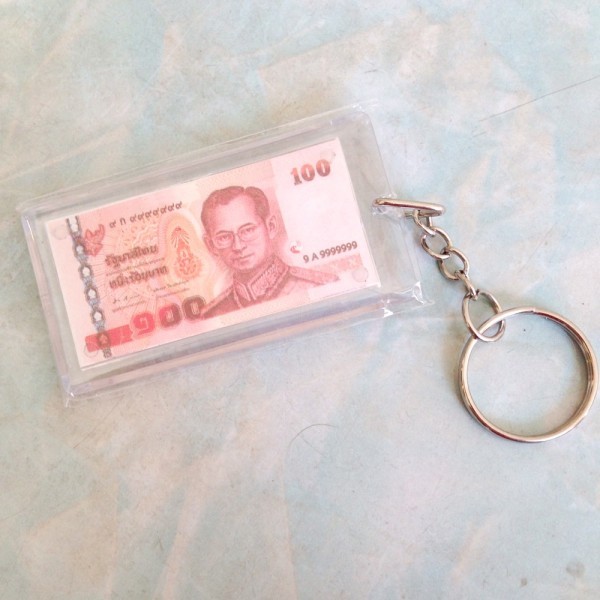 新品&即決◎タイの古いお札のキーホルダー【100バーツ】タイ雑貨 紙幣 レプリカ ミニチュア拍卖