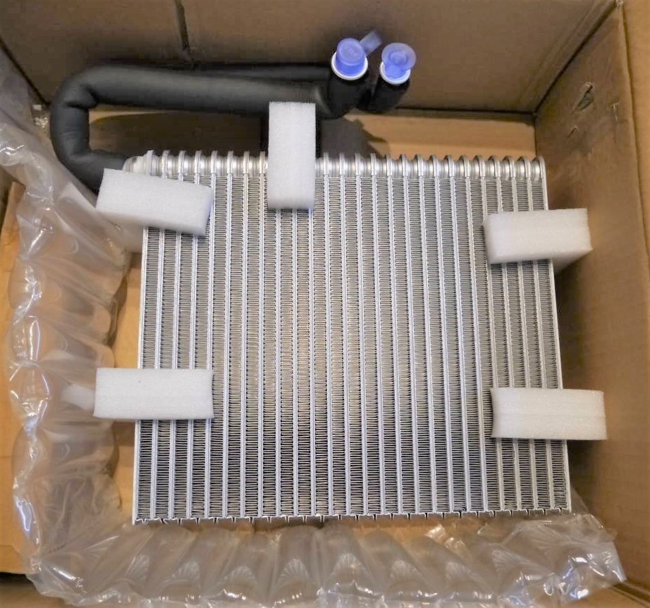 (送料込) サーブ 9-3用 FB207 FB284 エバポレーター 純正Oリング付き【新品】左ハンドル仕様 2003年以降モデル拍卖