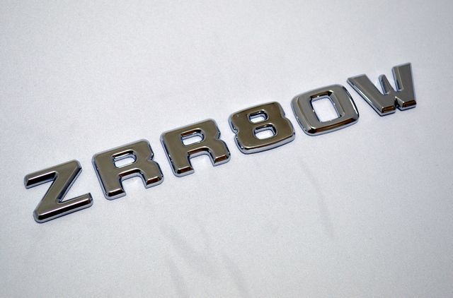 ベンツ風 トヨタヴォクシー型式エンブレム ZRR80W ZRR85W アルファーベット拍卖