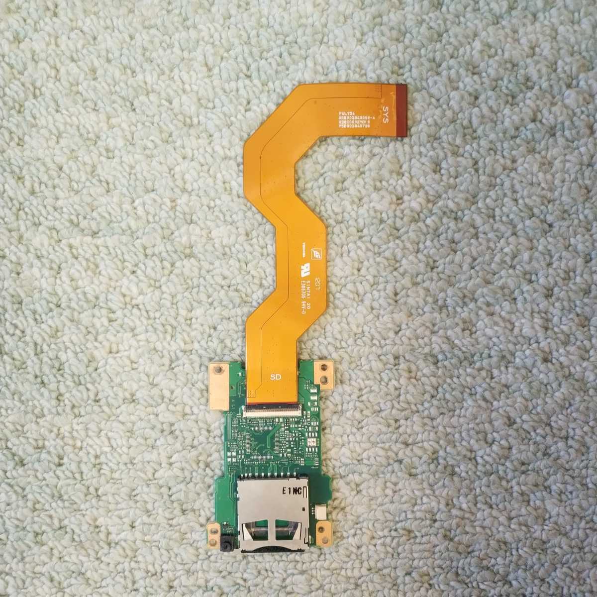 岐阜 送料198円 ★ 東芝 dynabook R730/E07BB 等用 カードリーダー FULSD4 ケーブル付き FULYD4 ★ 動作確認済み A037拍卖