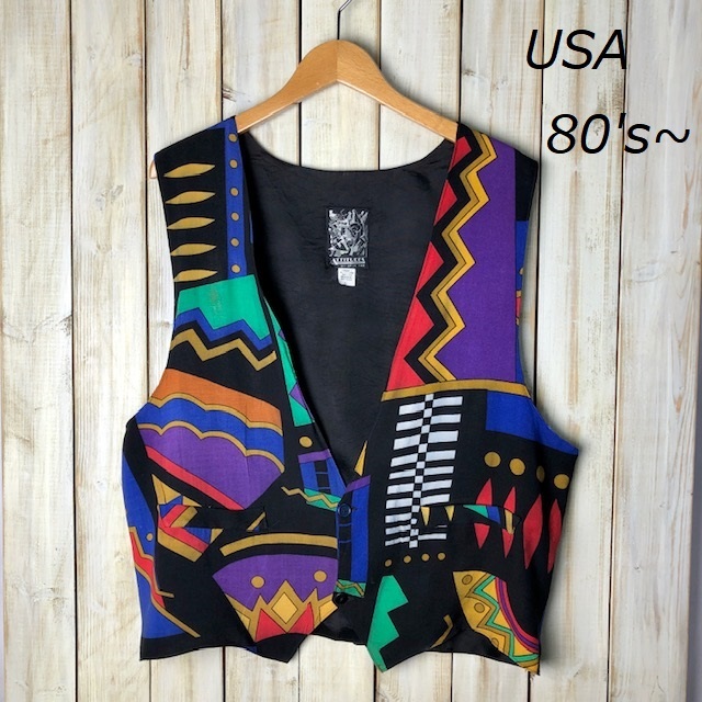 USA古着 80s USA製 幾何学模様 カラフル総柄ベスト ジレ L~XL オールド ヴィンテージ アメリカ古着 ピエロ カラフル ATTITUDES ●34拍卖