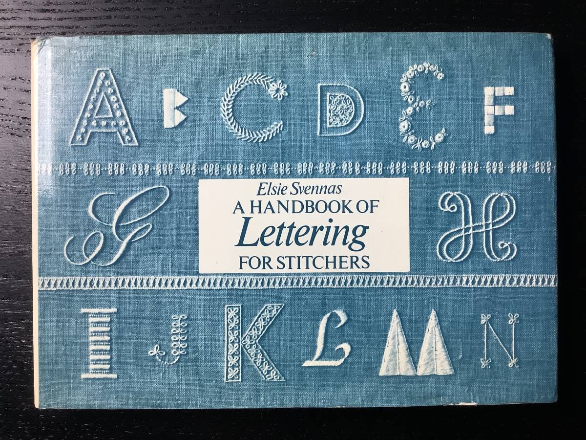 手芸本■ARTBOOK_OUTLET■C1-111★送料無料 刺繍 マークブック2 原書 刺繍家のための ハンドブック オブ レタリング エルシースベンノース拍卖