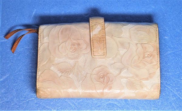 本革 二つ折り財布 710499CF187-I04拍卖